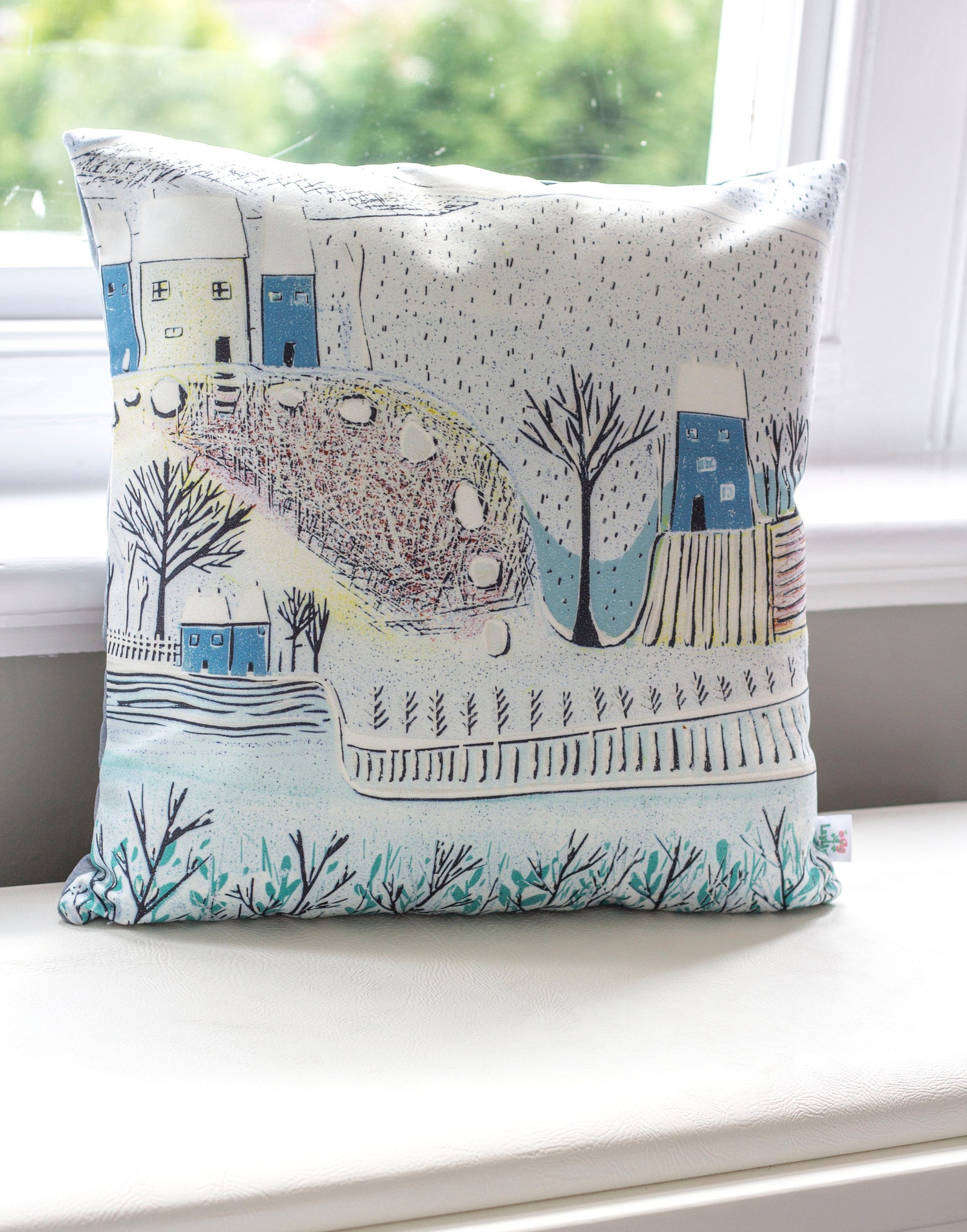 Winter Cushion Covers UK, Holiday Home Decor